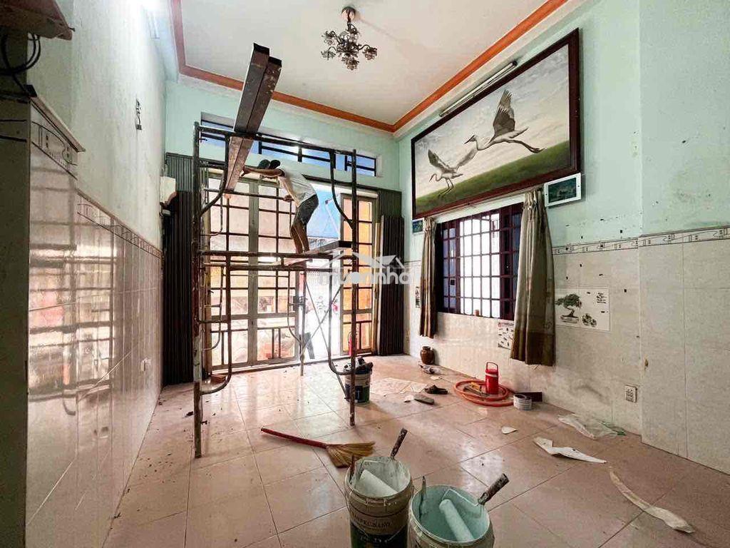 Nhà nguyên căn ngay tại chợ bờ hồ - 2