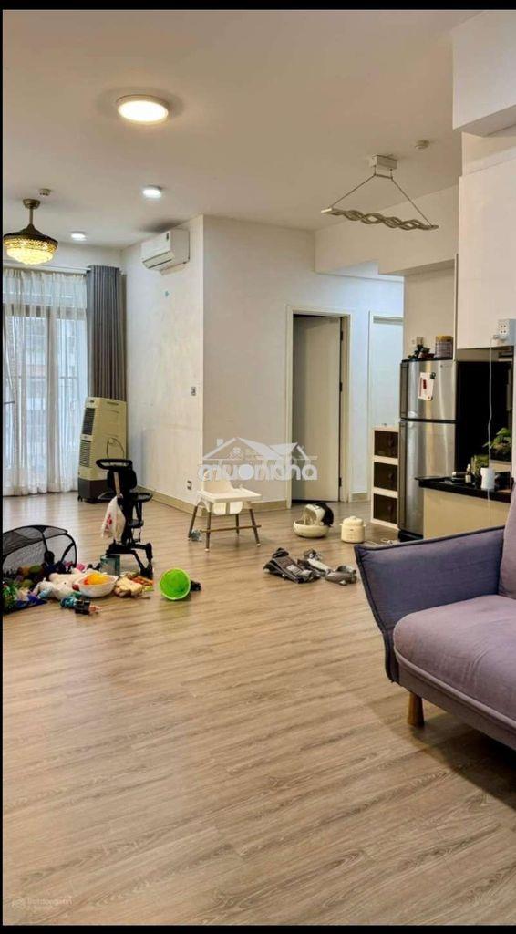 Cho thuê 2pn luxgarden, gần full nội thất, 9 triệu