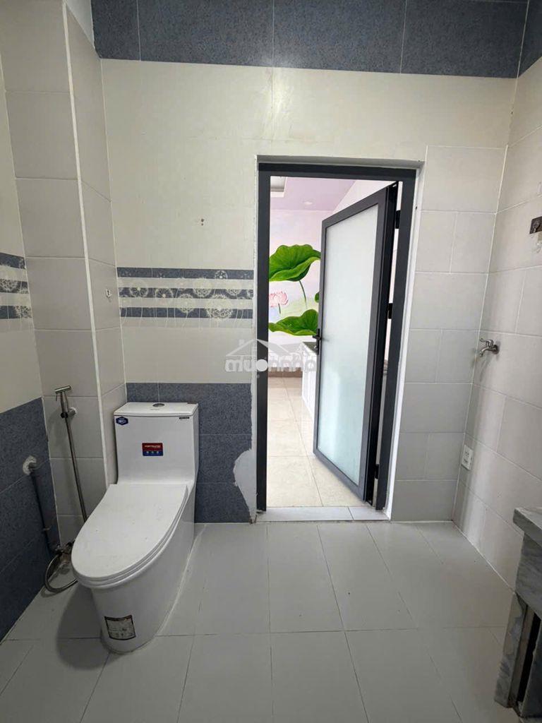 Cho nữ thuê phòng gần huflit hóc môn, khu biệt thự, bảo vệ 24//7 - 3