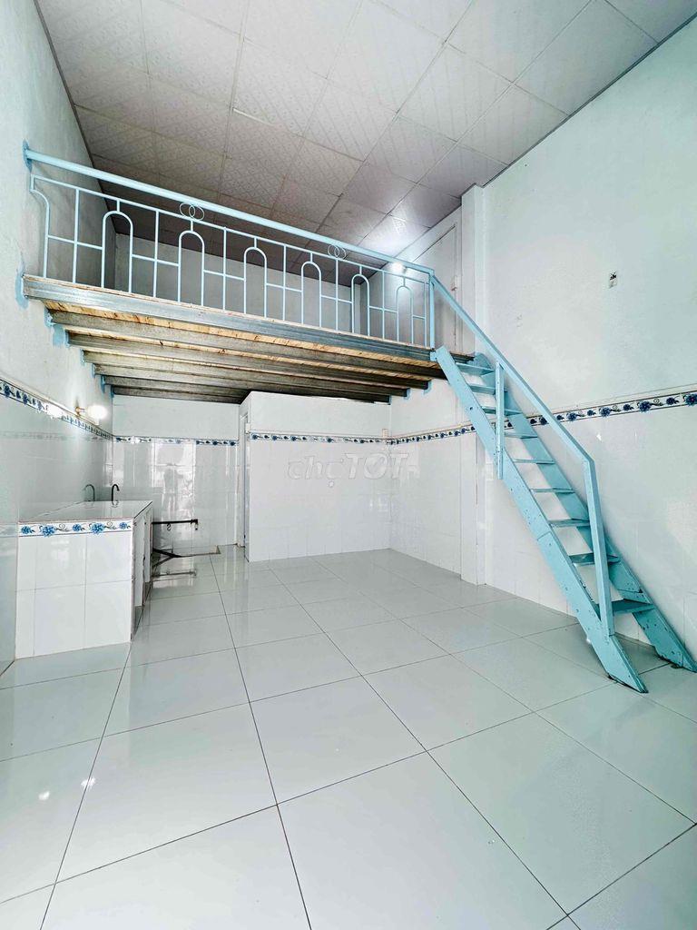 Phòng trệt mới - có máy lạnh