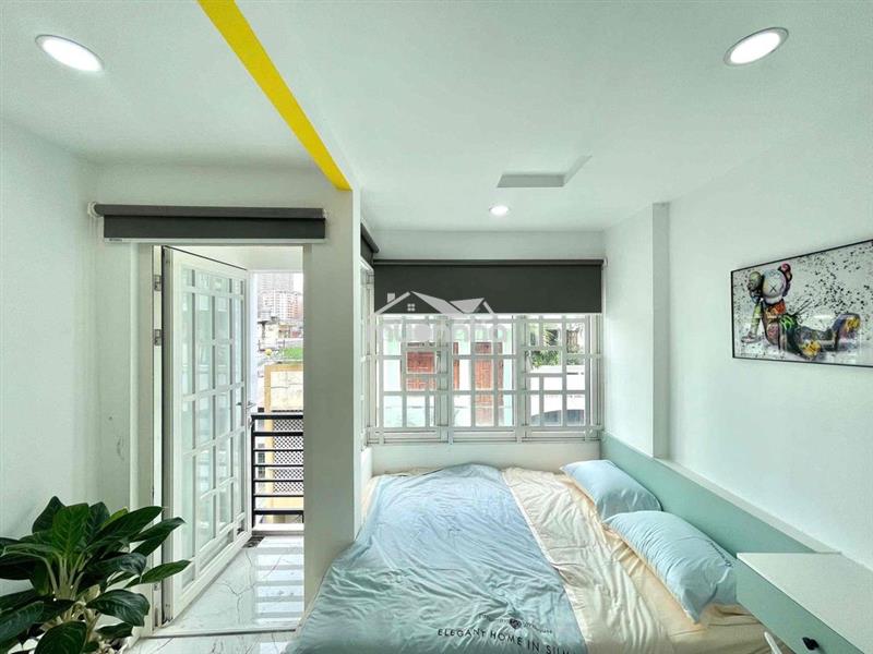 Phòng ban công máy giặt riêng quận 1 gần đh hoa sen - đh văn lang