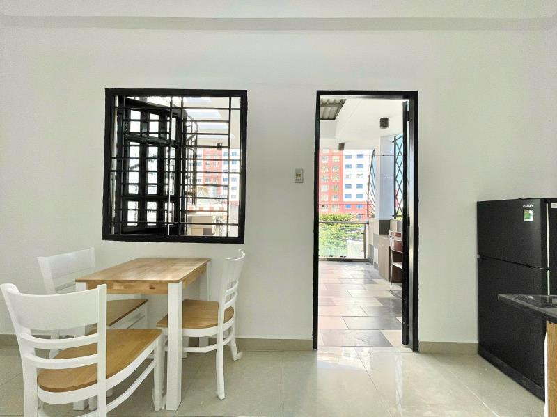 Cho thuê penhouse 50m2 có máy giặt riêng ngay chợ bà chiểu - cầu bông - đại học hồng bàng - uef - 3
