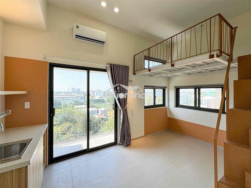 Gác cao 2m - mới xây cửa sổ thoáng ngay văn lang css3