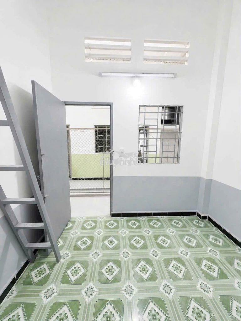 Phòng trọ giá rẻ có máy lạnh - 4