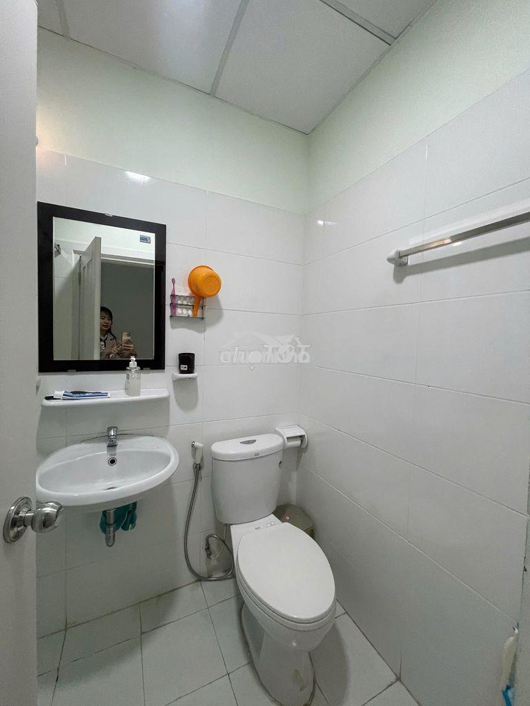 Cho thuê căn topaz- 2pn 2wc full đồ- 10.5 triệu - đầu tháng 9 ở - 4