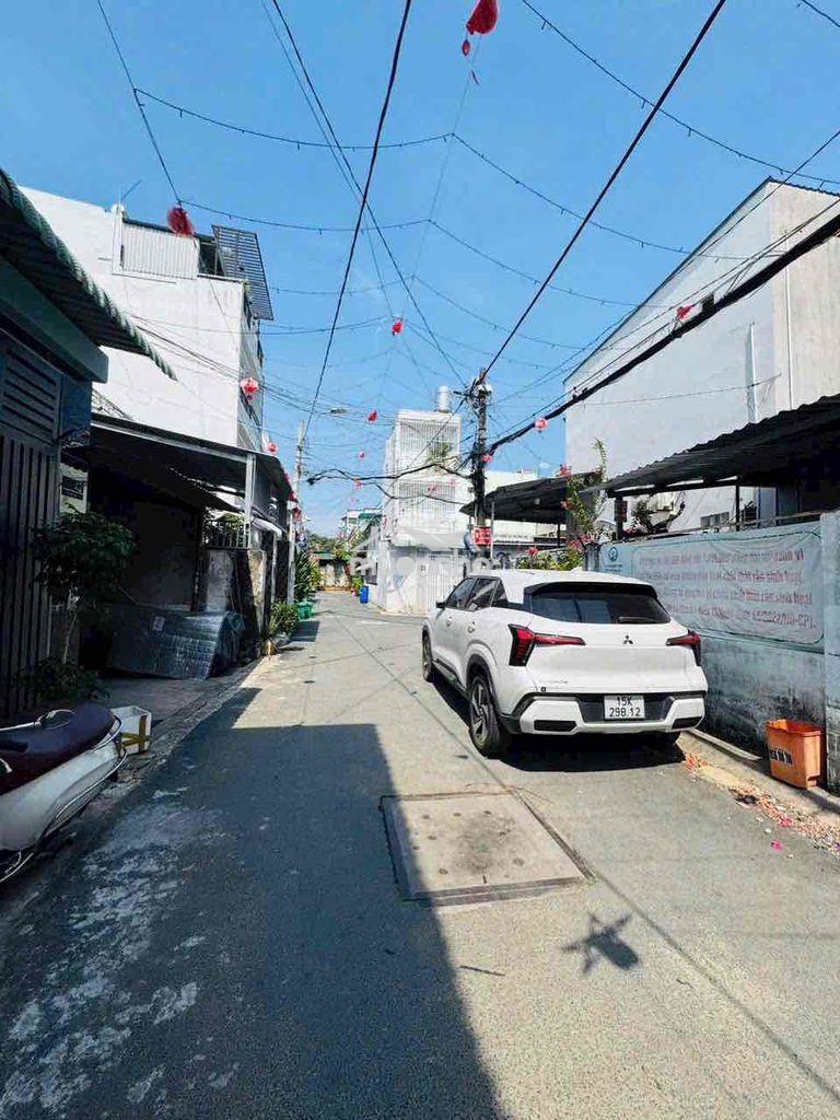 Bán nhà 4m x 23m cấp 4 mặt tiền đường thới an 12 p.thới an - q12