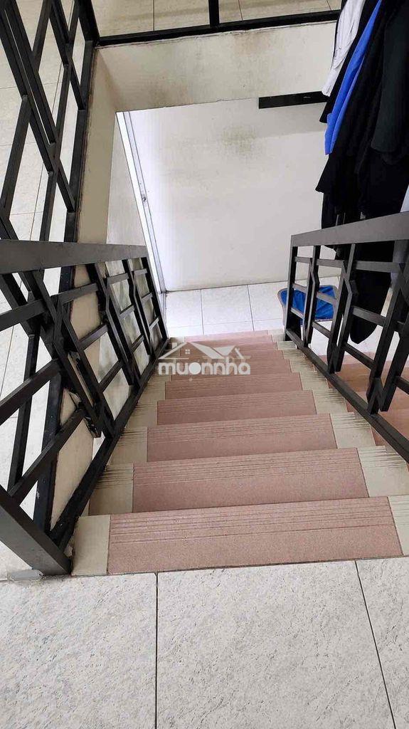 Nhà 1 trệt 2 lầu 3pn 4x15m hẻm huỳnh tấn phát gần kcx tân thuận - 3