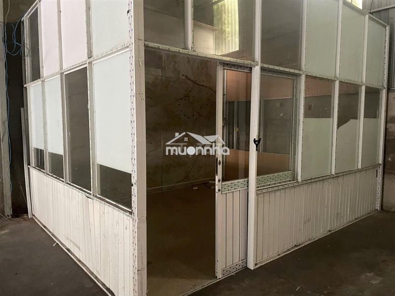 Cho thuê kho 200m2 gần kcn sống thần, giá 20tr/ tháng