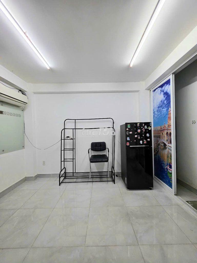 Cho thuê căn hộ thang máy - hoàng hoa thám,  chỉ tính điện và nước - 2