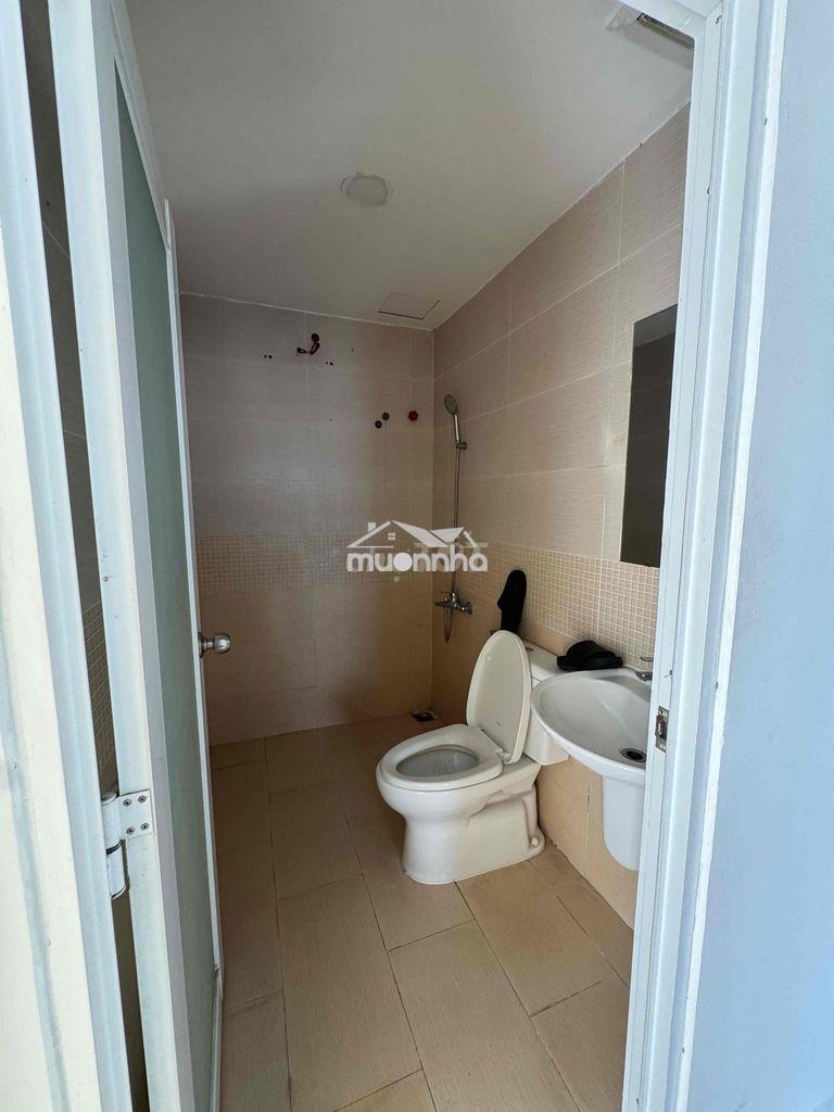 Cho thuê căn hộ căn góc oriental plaza 105m2 3pn 2wc 3bc, nt cơ bản, g - 4