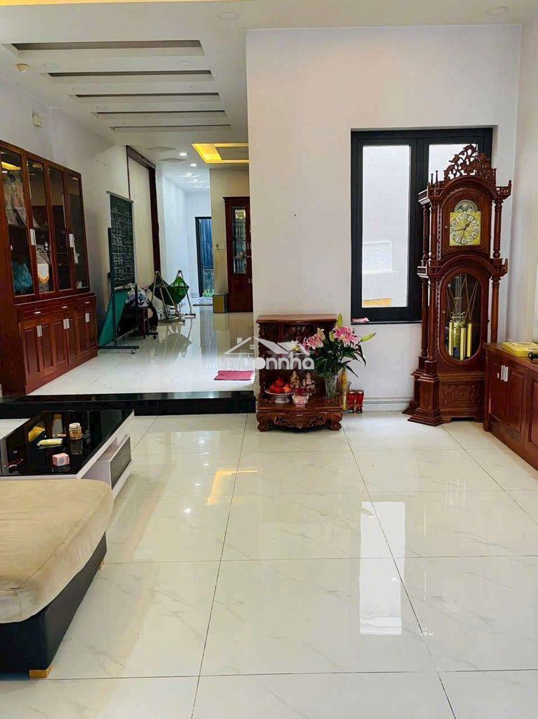 Nhà ngang 6m full nội thất gần ngã ba cây - 3