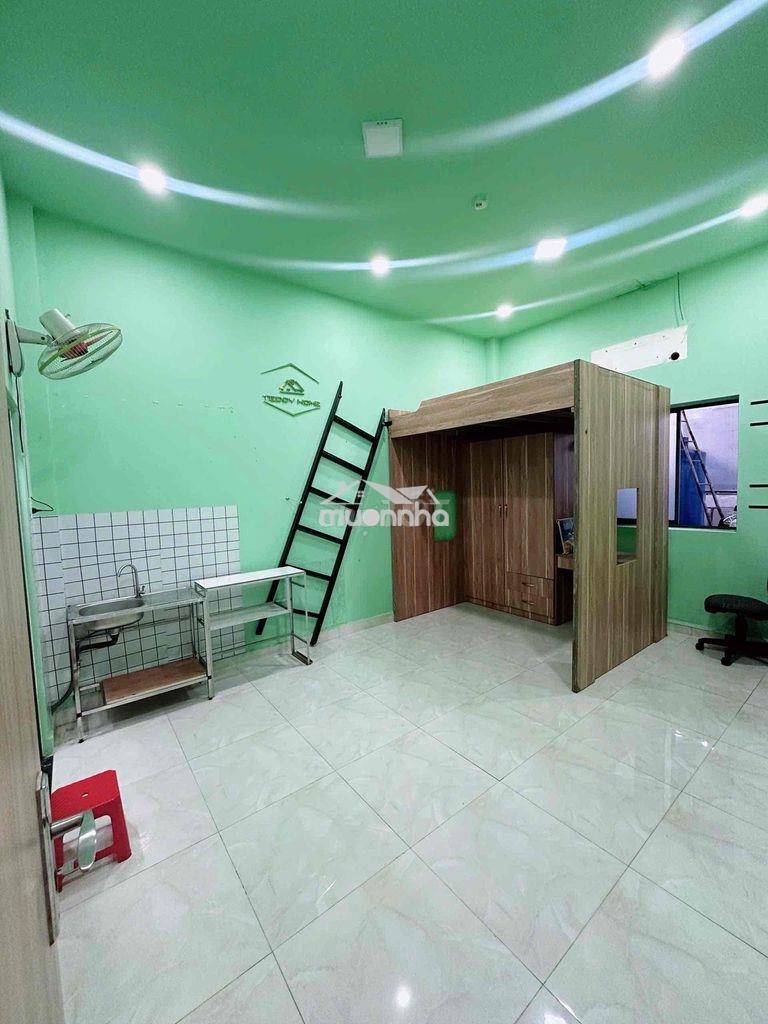 Chdv - tầng trệt - sẵn tủ đồ - gác gỗ - kệ bếp