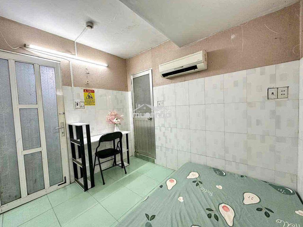 Phòng trọ giá rẻ có máy lạnh ngay công viên làng hoa - 2
