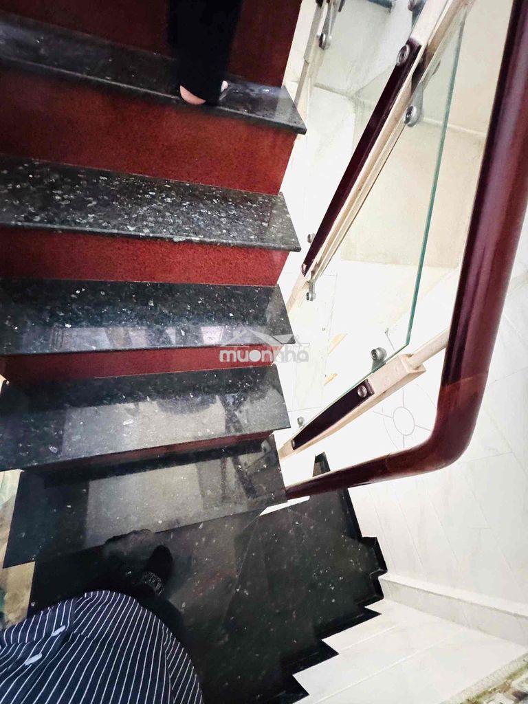 3 tầng kiên cố btct - cách mt 5 căn ngay ngã giao nth - ttt - ng.t.thà - 3