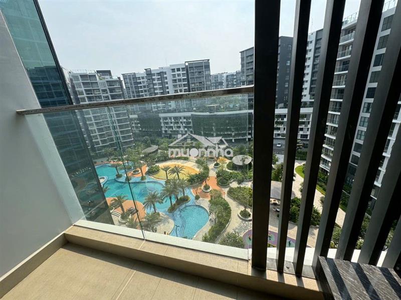 Cho thuê căn 2pn 2wc 86m2 full nội thất diamond centery view hồ bơi