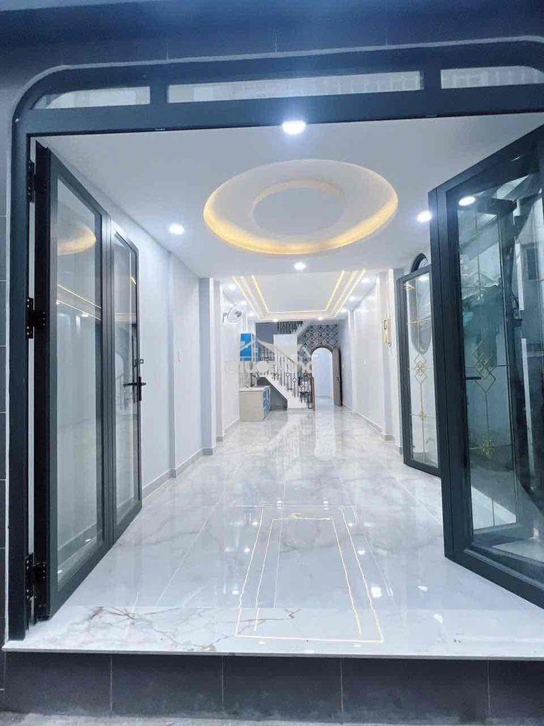 Nhà mới quận 4 - đoàn văn bơ