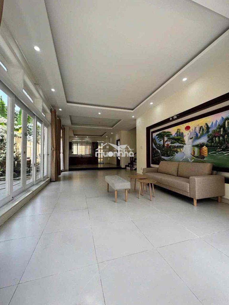 Cho thuê biệt thự liên phường 10x20 - gần global city q2