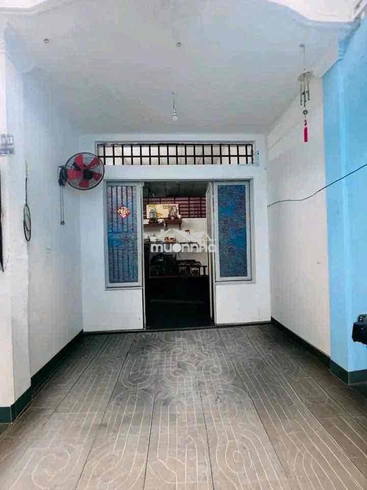 Nhà sổ hồng riêng vay bank 2,5tỷ - xác mt htp - gần phú mỹ hưng