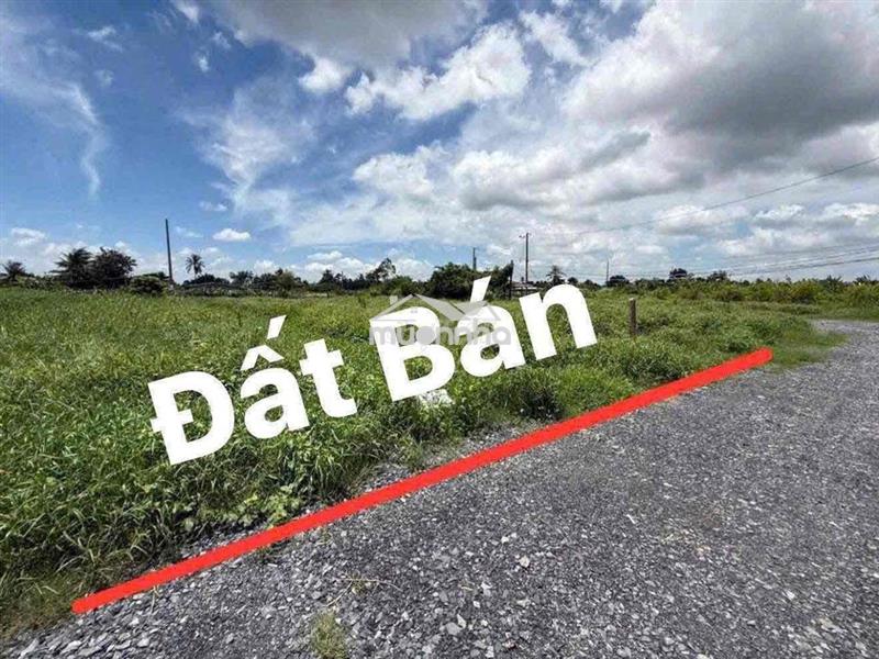 Bán đất 2 mặt tiền đường otô 17x44 m đất được chuyển thổ cư