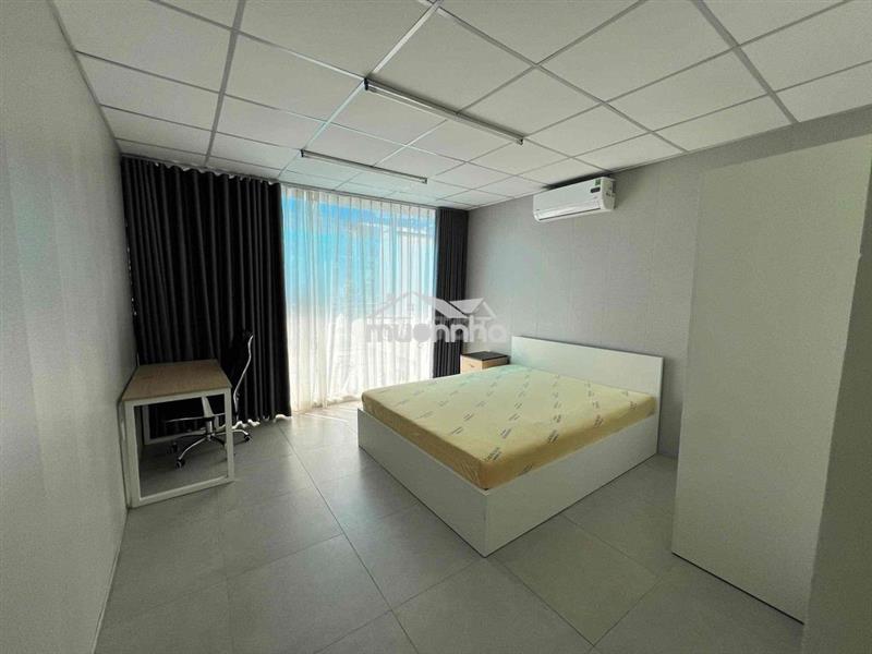 Cho thuê studio ban công lớn full nội thất ngay trung tâm quận 1