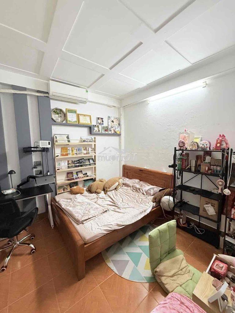 Bán nhà hxh minh phụng q.11 , 35m2 , 3 tầng , cách 1 căn ra mặt tiền - 4