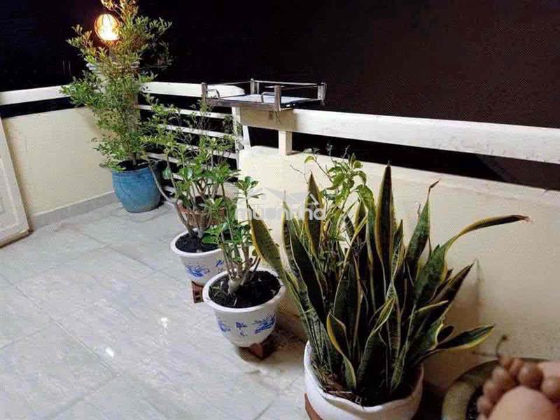 Chính chủ cho thuê nhà hxh võ thị sáu q.3 5pn 5wc ful nt giá 25,2tr ạ