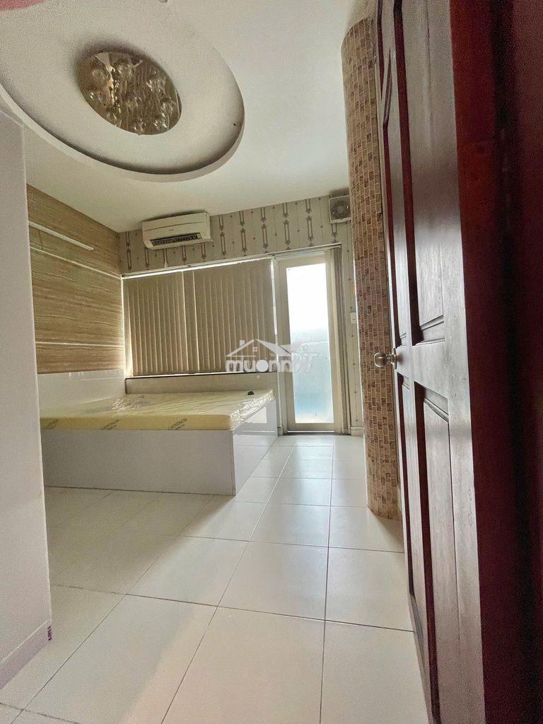 Phòng studio ban công, 25m2 tt quận 1. giá 5tr2 - 4