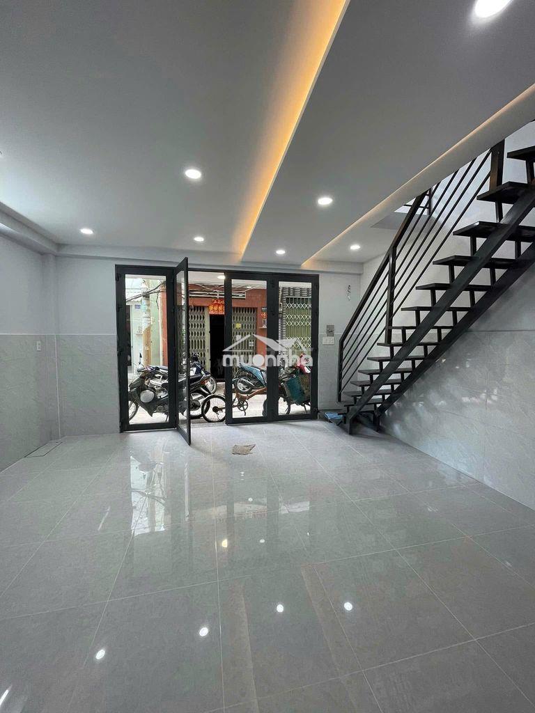 Bán nhà ở gần trường học , gần chợ - 2