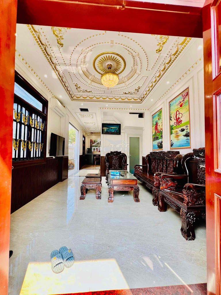 Cho thuê nhà có thang máy ngay cầu phú long dt 5x16 1trệt 3lầu 4pn 5wc - 2