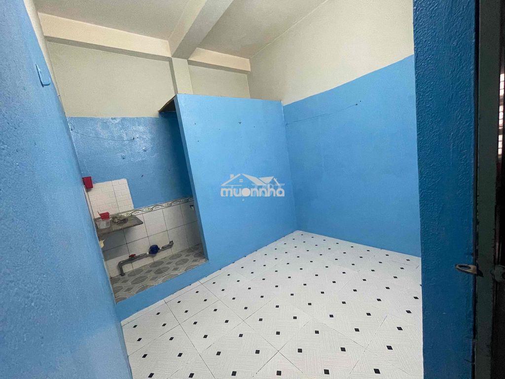 Phòng hẻm lớn lê văn quới - 2