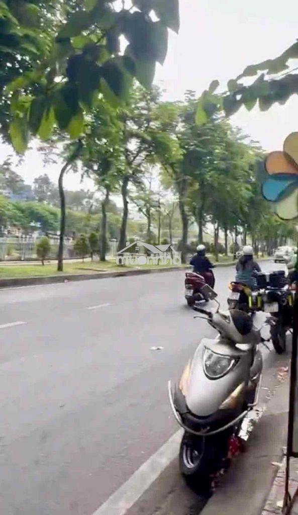 Bán nhà cách mặt tiền trường sa 1 căn