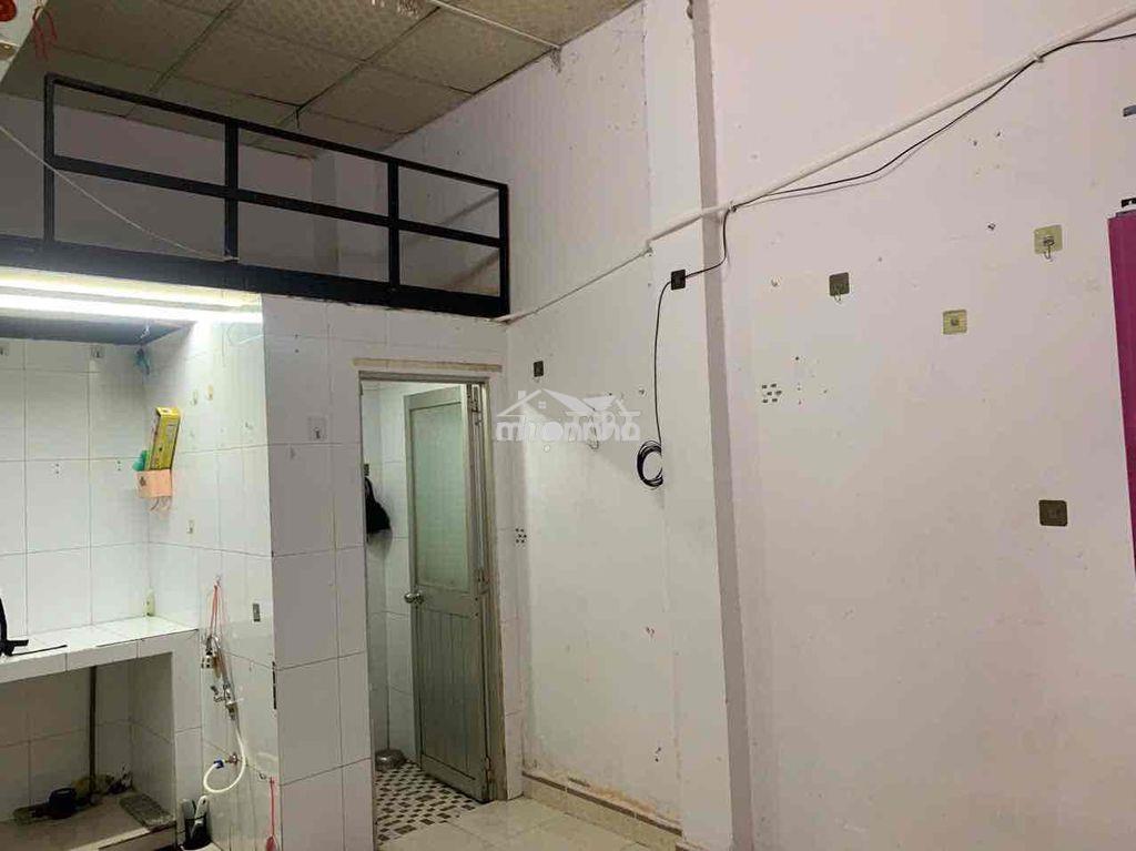 Cho thuê phòng giá rẻ đoàn văn bơ q4 - 2