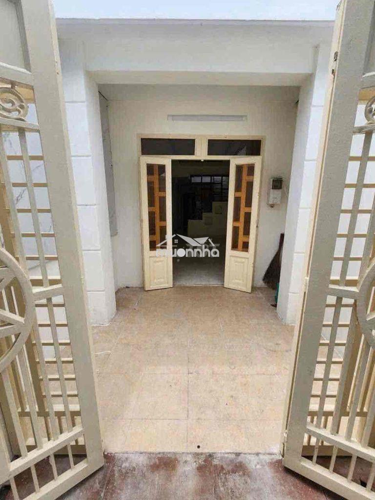 Cho thuê nhà 1 lầu, 50m2, hẻm 2172, ql1a, tmt, q12, gần cvpm qt