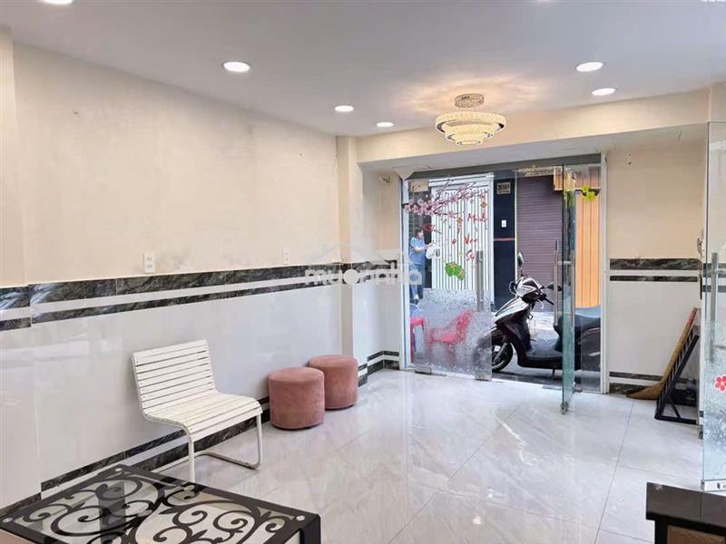 Chính chủ cho thuê căn góc oto tránh phan đình phùng pn