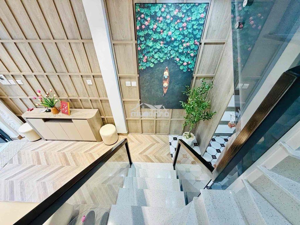 Nhà mới thống nhất hẻm xe hơi -2tầng - 42m2 - 3