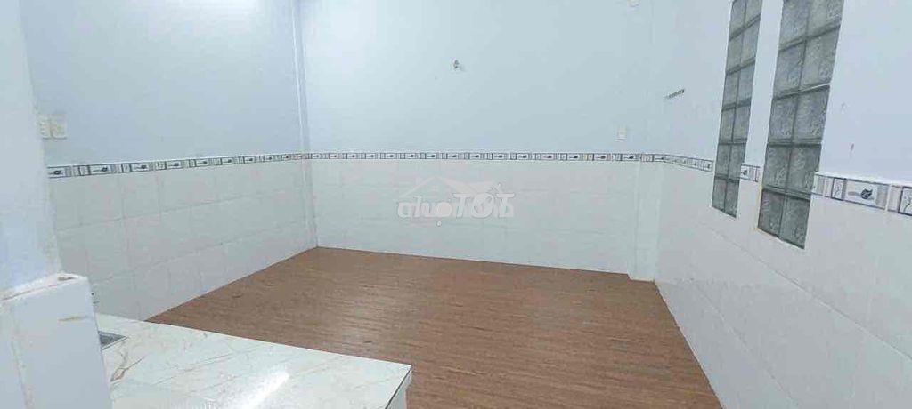 Phòng trọ ngay cầu nguyễn văn cừ - 2