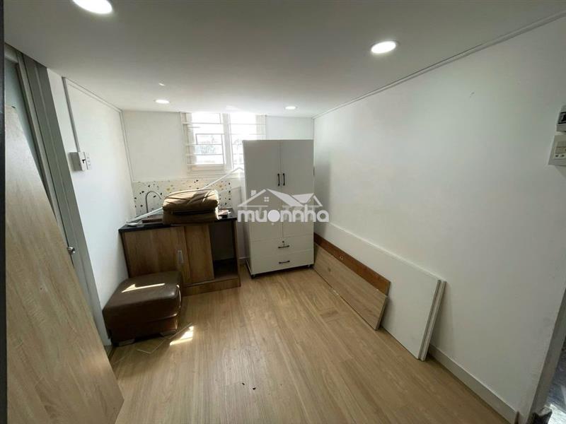 Cần cho thuê phòng quận 10 hồ thị kỷ . giá 4.200.000vnd 