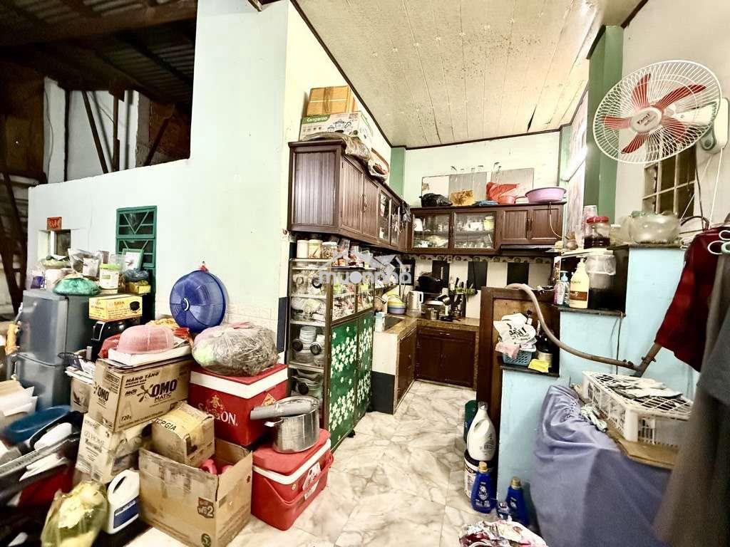 Bán nhà đầu tư lại diện tích lớn 86m ,hẻm 4 m , huỳnh đinh hai - 3