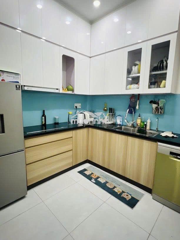 Nhà chính chủ mới xây 2 năm - ngay lê văn sỹ - 31m2, 3 tầng, 3 phòng. - 3