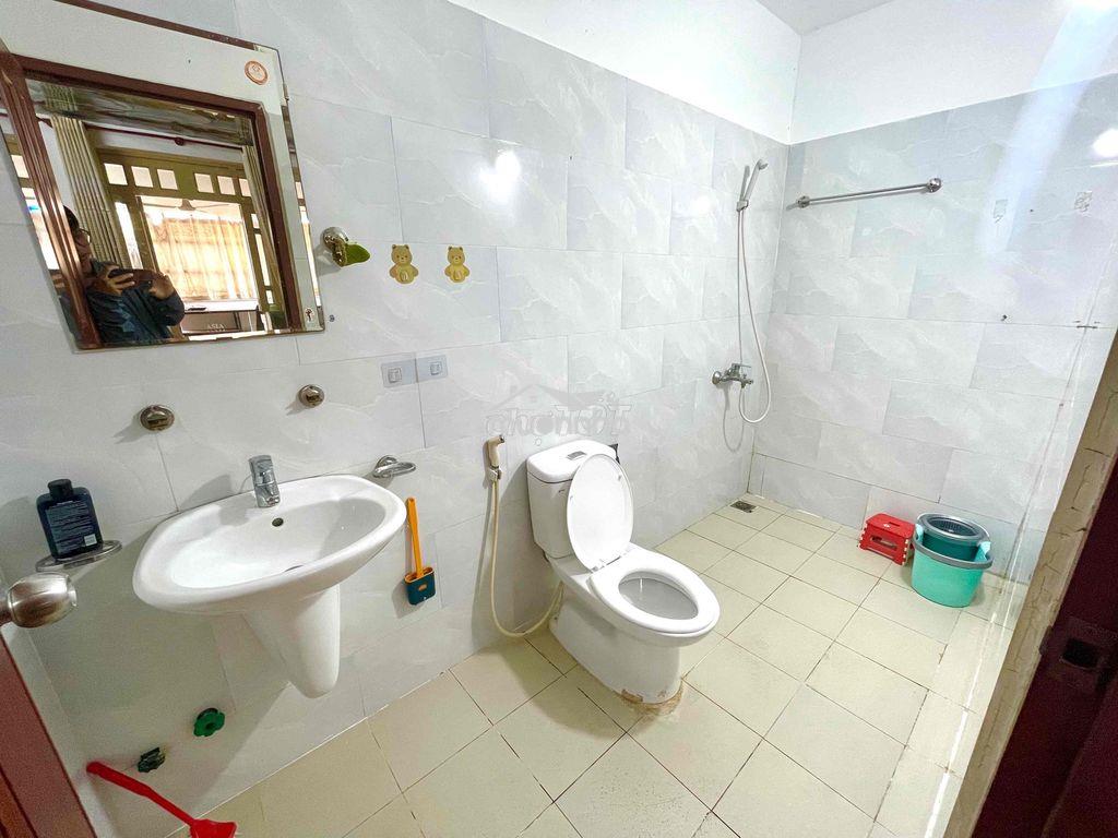 Phòng trọ 60m2 - sát uth - ở tối đa 6 người - Ảnh 3