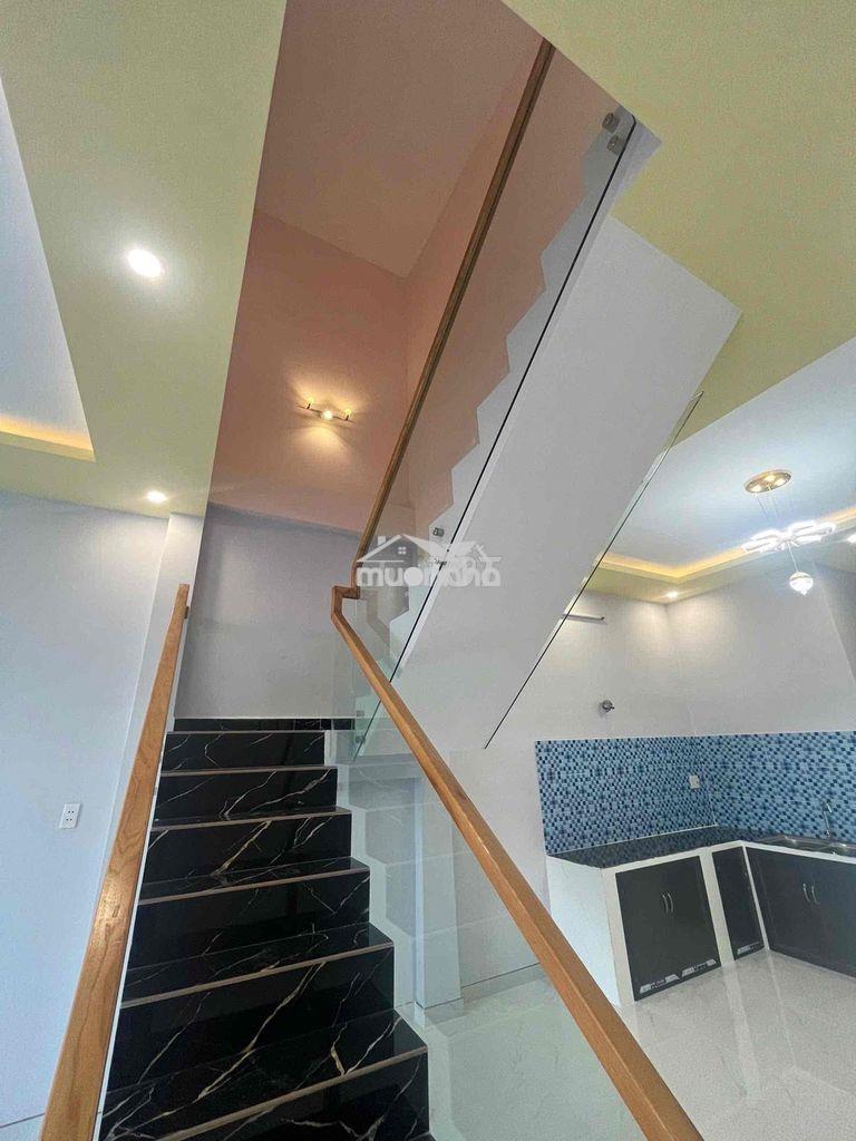 Bán căn nhà lầu gần chợ đông thạnh, sổ hồng riêng - 3