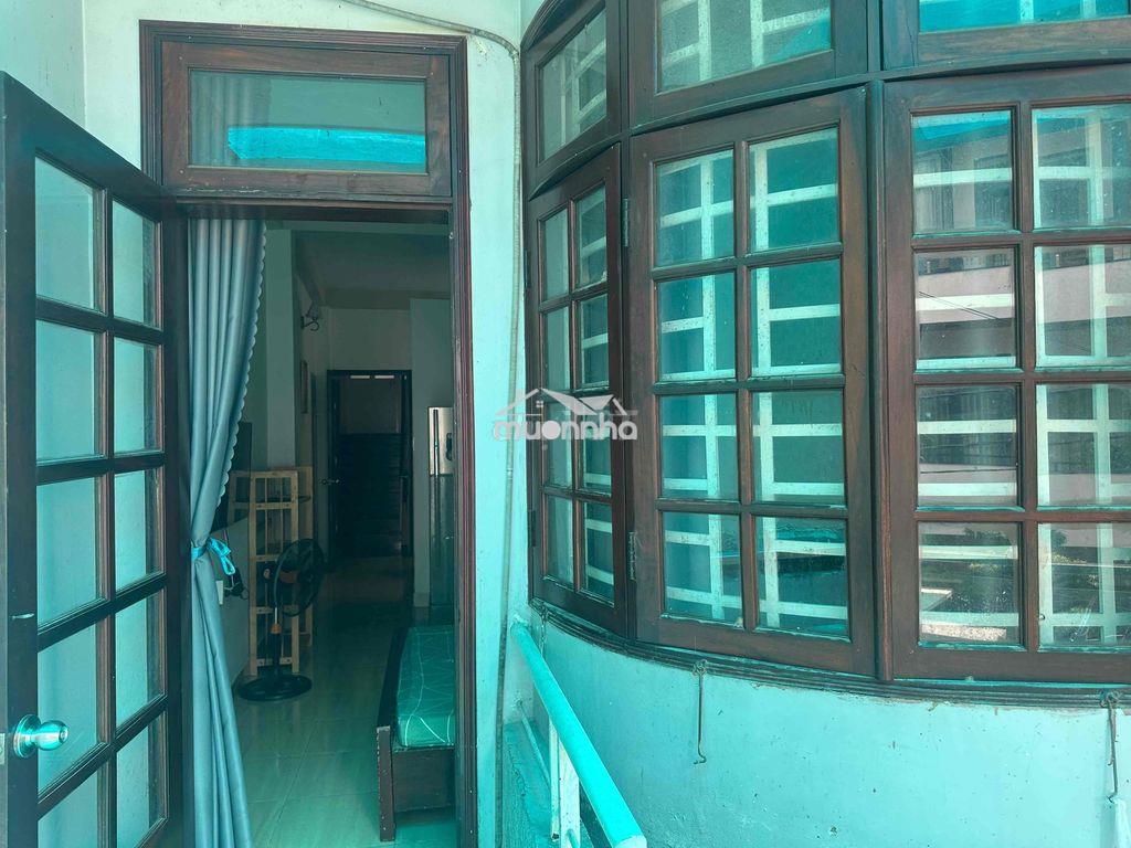 Cần cho thuê phòng đầy đủ nội thất có ban công siêu rộng - 2