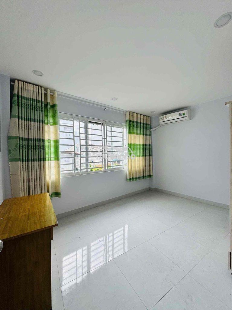 Nhà 2 tầng ngay vincome lê văn việt chỉ 3.57 tỷ - 4