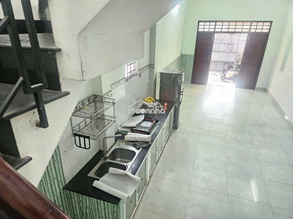 Nhà nguyên căn rộng rãi - 3