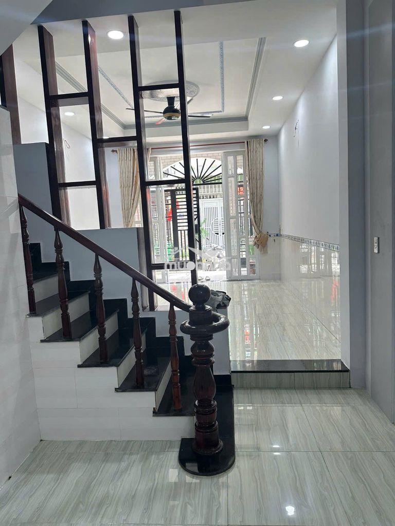 Nhà ngon hxh 8m tl57, 4x14m, 2 tầng đang cho thuê 5.5tr/th, nhỉnh 4tỷ - 4