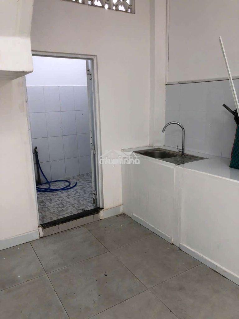 Cho thuê nhà trần bình trọng q5 - 4
