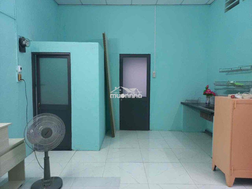 Cho thuê phòng trọ gần chợ bà điểm - 4