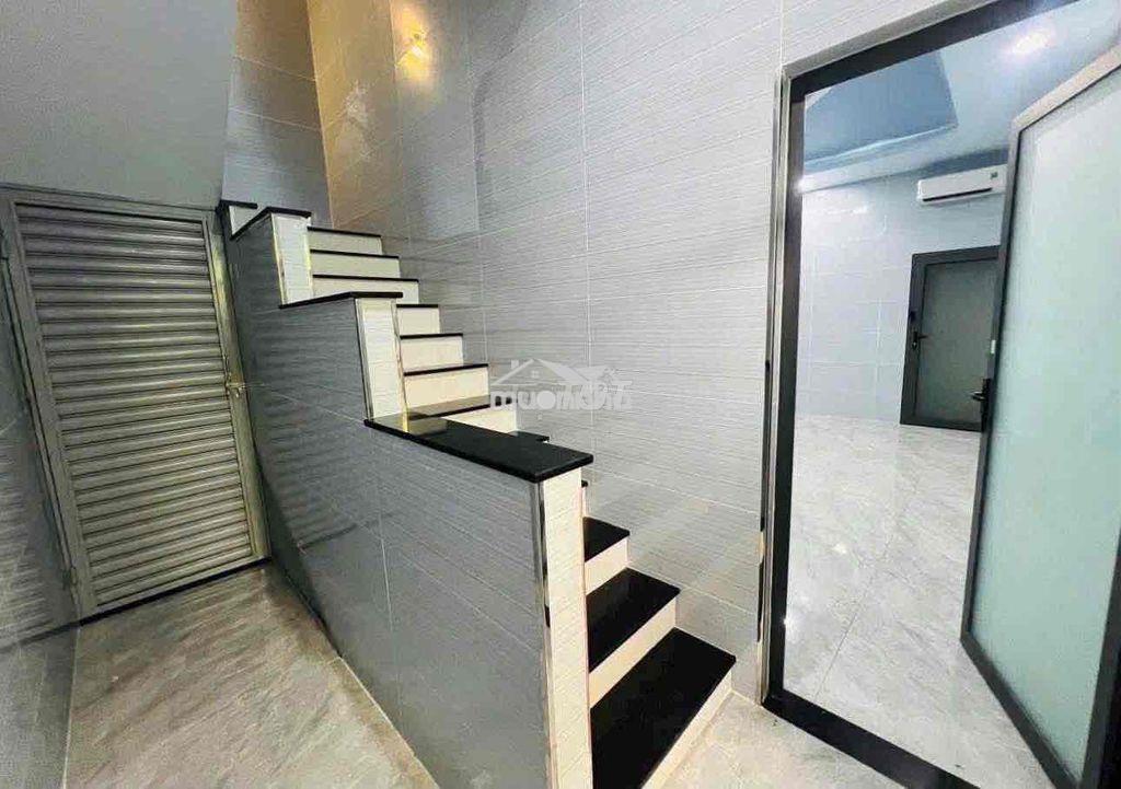 Cho thuê nhà đẹp 7 phòng ngủ  góc 2 mặt tiền kdc bửu long 3 - 3