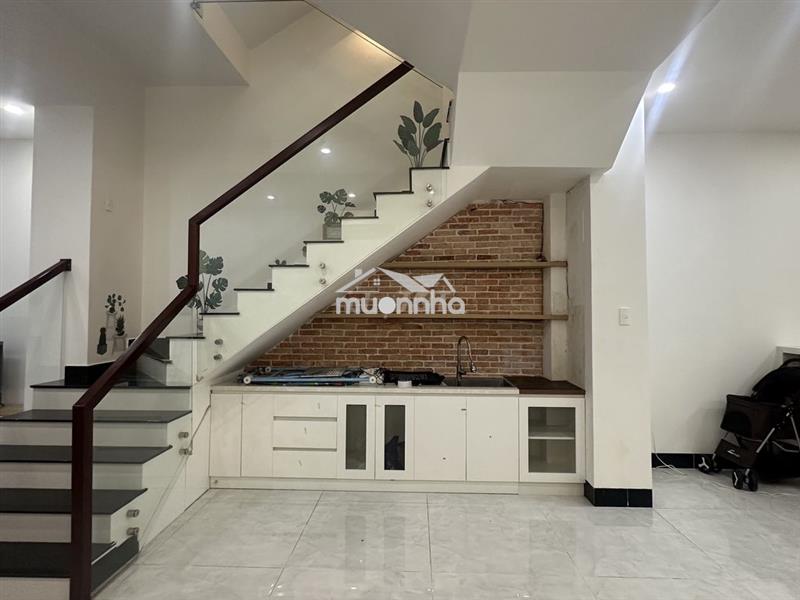 Cho thuê nhà 3 tầng - 3pn - 4wc