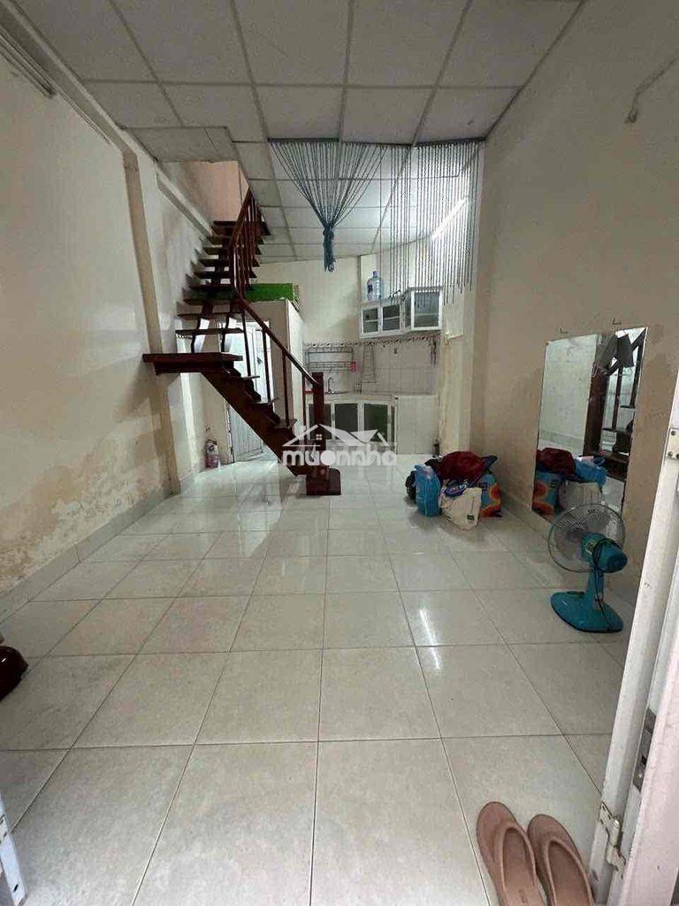 Nhà nhỏ nguyên căn đường hoà hưng p12 quận 10 cho thuê